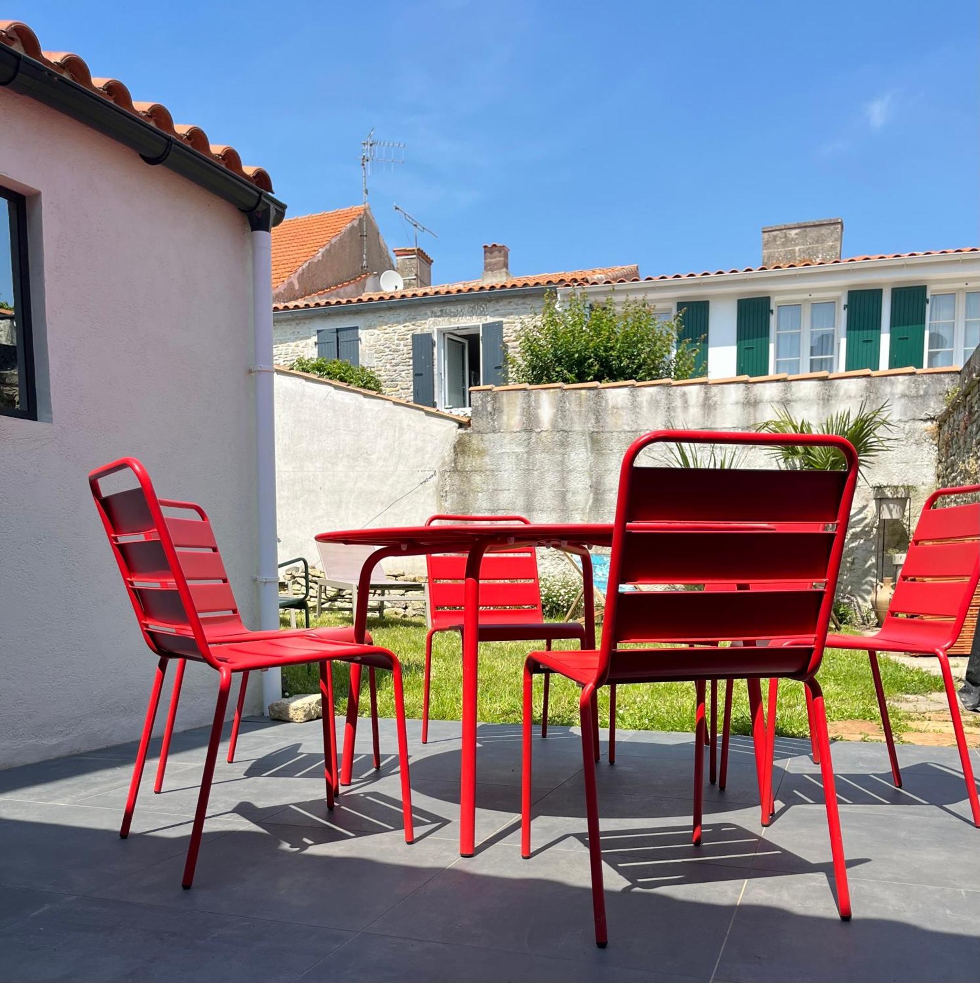 Elegante Maison Familiale Au Coeur Des Remparts De La Citadelle Le Chateau-d'Oleron Exterior photo